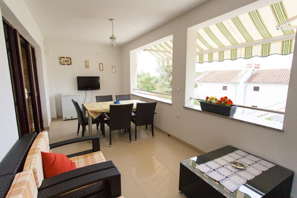 Apartman Kondic Omisalj ห้อง รูปภาพ