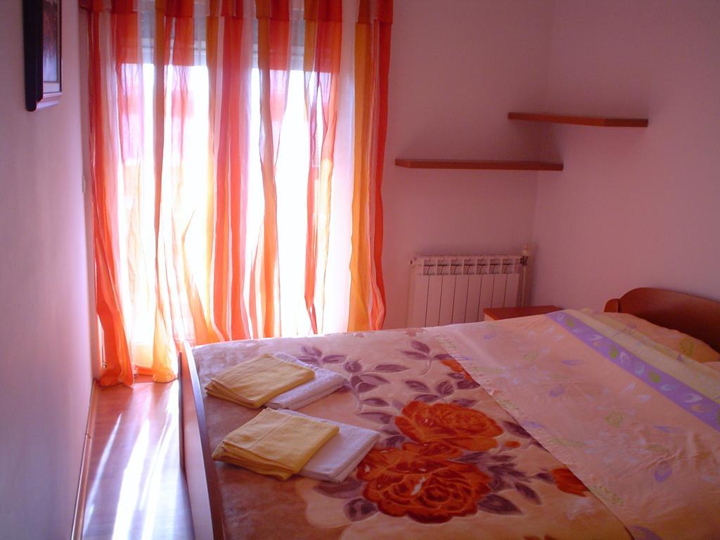 Apartman Kondic Omisalj ห้อง รูปภาพ