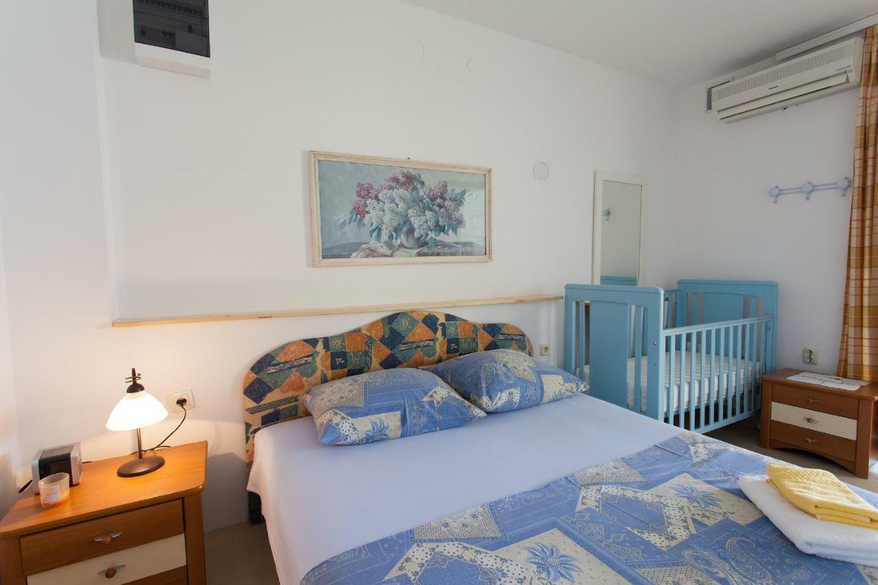 Apartman Kondic Omisalj ภายนอก รูปภาพ