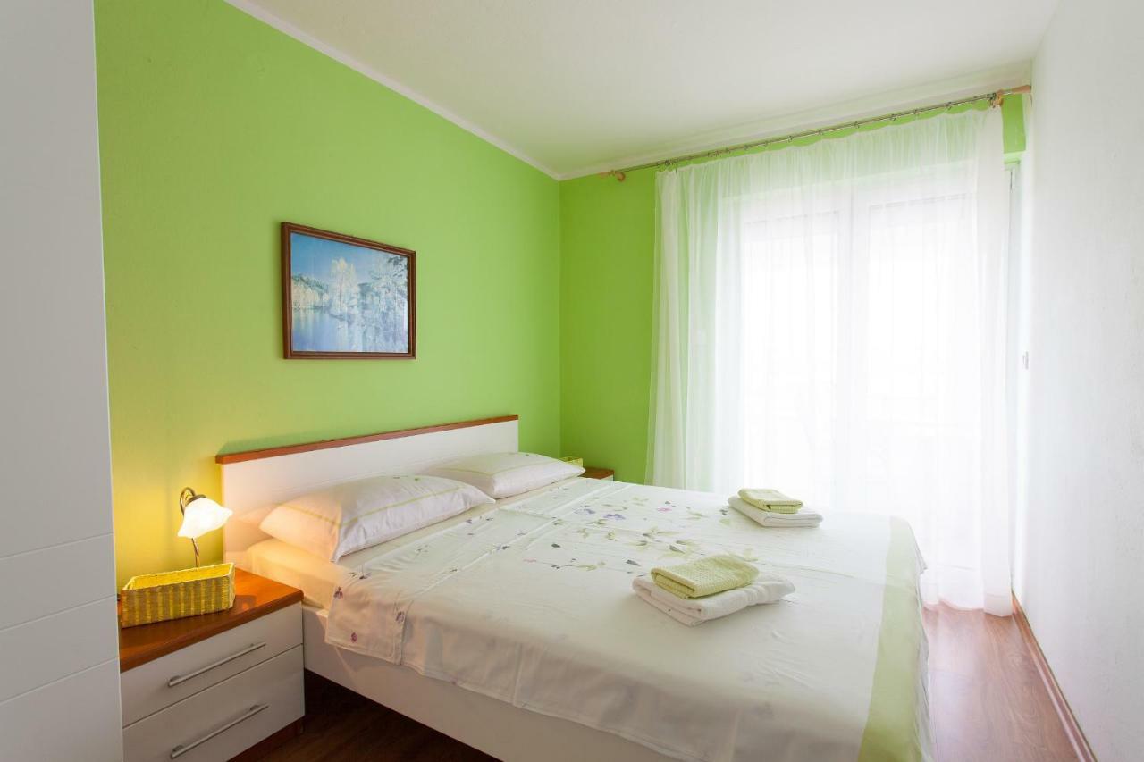 Apartman Kondic Omisalj ภายนอก รูปภาพ