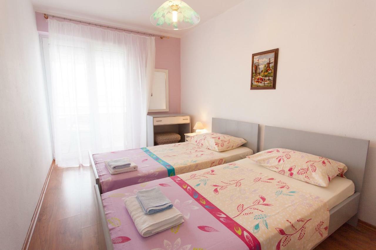 Apartman Kondic Omisalj ภายนอก รูปภาพ